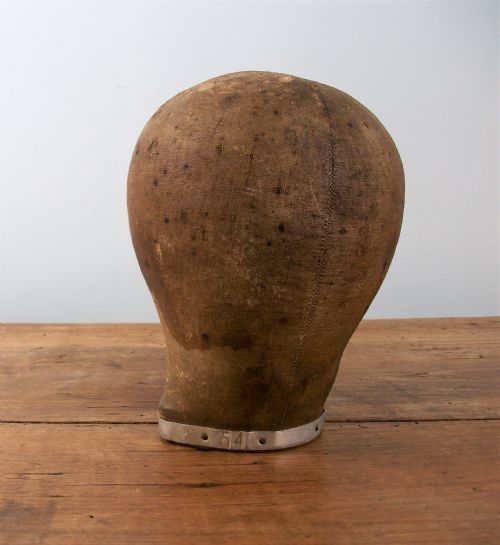 VICTORIAN LADY'S WIG AND STAND - ADDITIONAL PHOTO 10