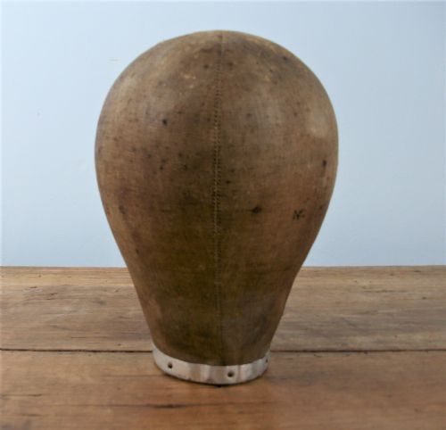 VICTORIAN LADY'S WIG AND STAND - ADDITIONAL PHOTO 11