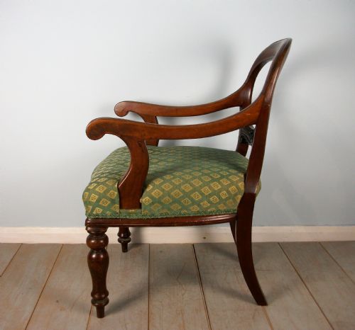 19TH CENTURY MAHOGANY BALLOON BACK DESK CHAIR - ADDITIONAL PHOTO 4
