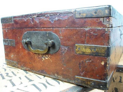 19TH CENTURY BRASS BOUND MILITARY CAMPAIGN DOCUMENT BOX FROM THE BOER WAR ERA CIRCA 1900 - ADDITIONAL PHOTO 3