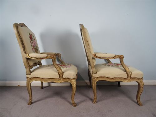 A FINE PAIR OF PAINTED GILT FRENCH ARMCHAIRS FAUTEUIL - ADDITIONAL PHOTO 10