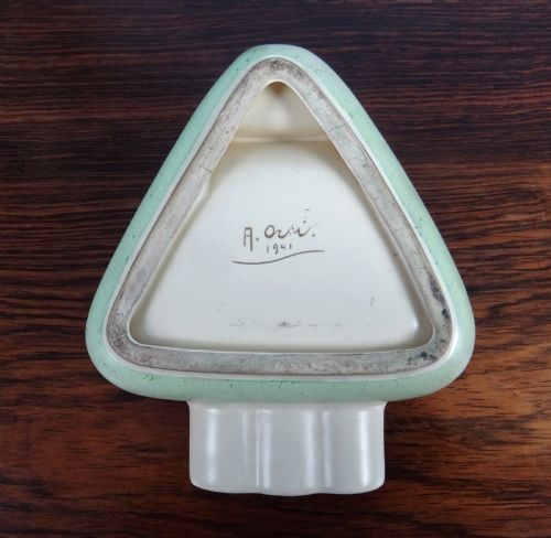 PAIR OF ART DECO ITALIAN CERAMIC ASHTRAYS - ADDITIONAL PHOTO 2