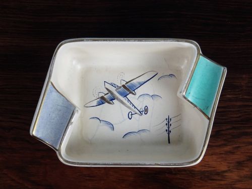 PAIR OF ART DECO ITALIAN CERAMIC ASHTRAYS - ADDITIONAL PHOTO 1