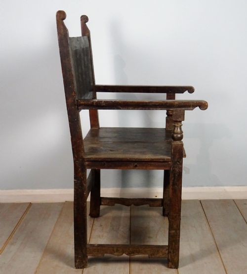 ITALIAN RENAISSANCE CHAIRS TWO PAIRS - ADDITIONAL PHOTO 6
