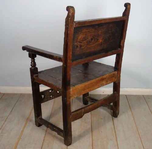 ITALIAN RENAISSANCE CHAIRS TWO PAIRS - ADDITIONAL PHOTO 9