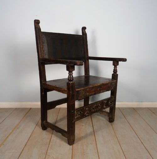 ITALIAN RENAISSANCE CHAIRS TWO PAIRS - ADDITIONAL PHOTO 11