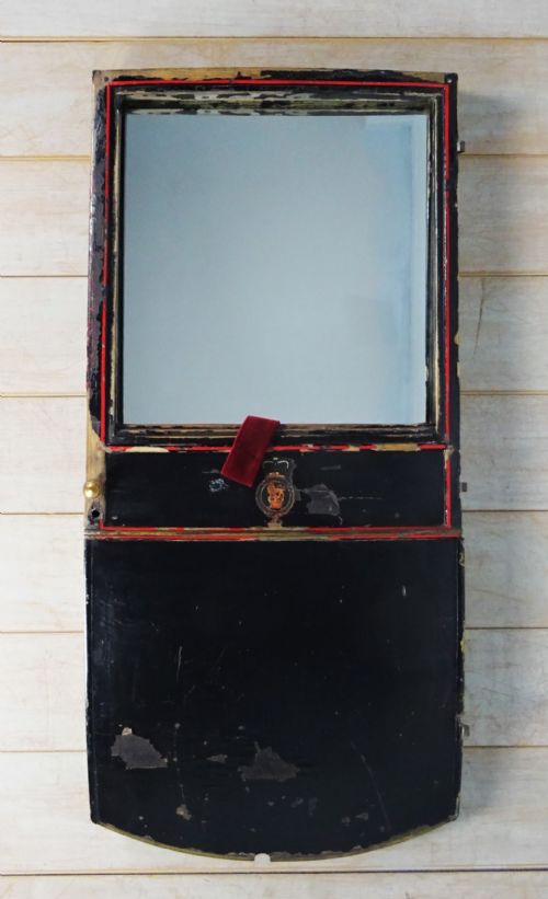 a royal carriage door from the early 19th century - CATEGORY: ANTIQUE MISCELLANEOUS - DATED 19TH CENTURY