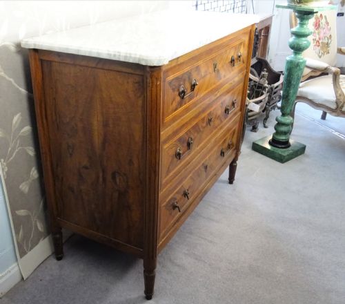 A FRENCH 19TH C WALNUT INLAID CHEST OF DRAWERS - ADDITIONAL PHOTO 1