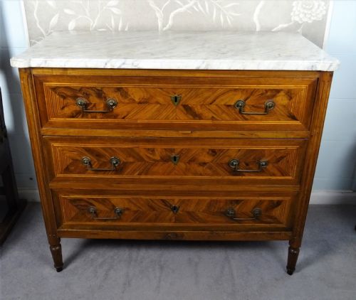 A FRENCH 19TH C WALNUT INLAID CHEST OF DRAWERS - ADDITIONAL PHOTO 6