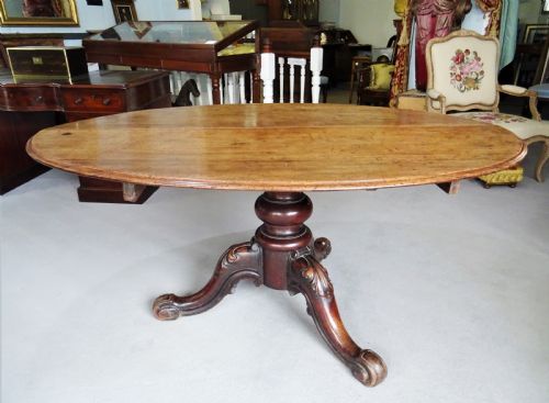 19th c walnut oval dining table - CATEGORY: ANTIQUE TABLES - DATED 19TH CENTURY