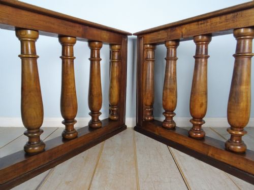 PAIR OF ITALIAN WALNUT BALUSTER RAILS - ADDITIONAL PHOTO 13