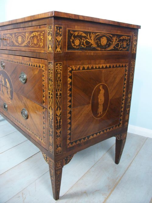 antique italian neoclassical commode in the manner of maggiolini - CATEGORY: ANTIQUE CHEST OF DRAWERS - DATED 18TH CENTURY