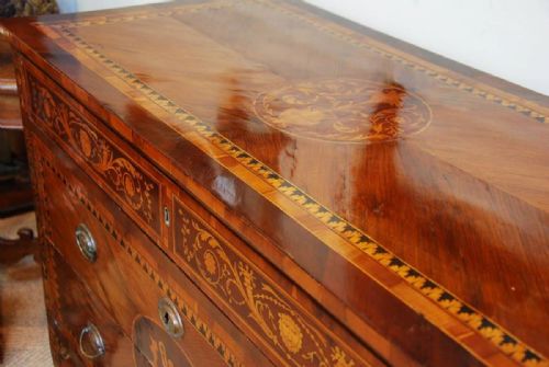 ANTIQUE ITALIAN NEOCLASSICAL COMMODE IN THE MANNER OF MAGGIOLINI - ADDITIONAL PHOTO 7