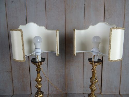 A PAIR OF 18TH CENTURY GILT ITALIAN PRICKET CANDLESTICKS - ADDITIONAL PHOTO 4