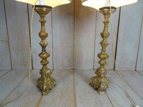 A PAIR OF 18TH CENTURY GILT ITALIAN PRICKET CANDLESTICKS - ADDITIONAL PHOTO 8