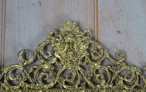 PAIR OF VICTORIAN BRASS WALL MIRRORS - ADDITIONAL PHOTO 3