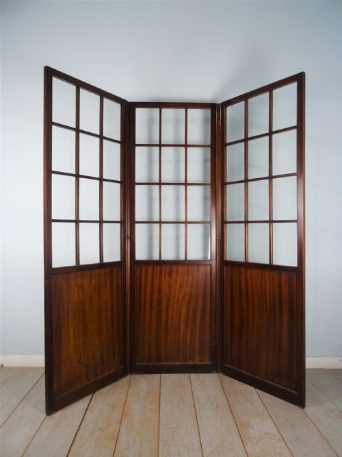 superb three panel folding mahogany and glass screen room divider - CATEGORY: ANTIQUE MISCELLANEOUS - DATED 19TH CENTURY