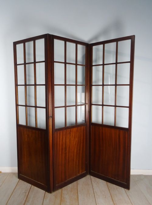 SUPERB THREE PANEL FOLDING MAHOGANY AND GLASS SCREEN ROOM DIVIDER - ADDITIONAL PHOTO 6