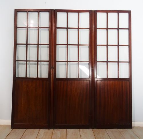 SUPERB THREE PANEL FOLDING MAHOGANY AND GLASS SCREEN ROOM DIVIDER - ADDITIONAL PHOTO 3