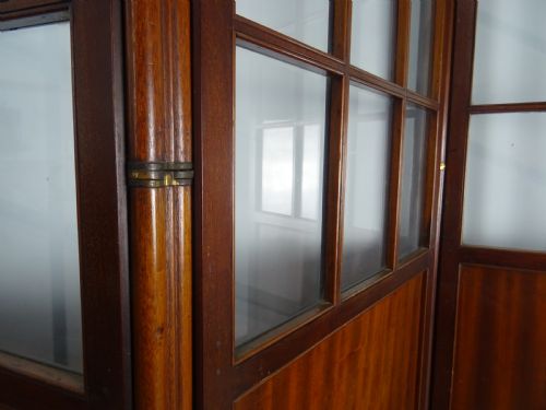 SUPERB THREE PANEL FOLDING MAHOGANY AND GLASS SCREEN ROOM DIVIDER - ADDITIONAL PHOTO 5