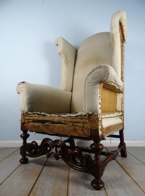 A WILLIAM AND MARY REVIVAL WING BACK ARMCHAIR - ADDITIONAL PHOTO 4