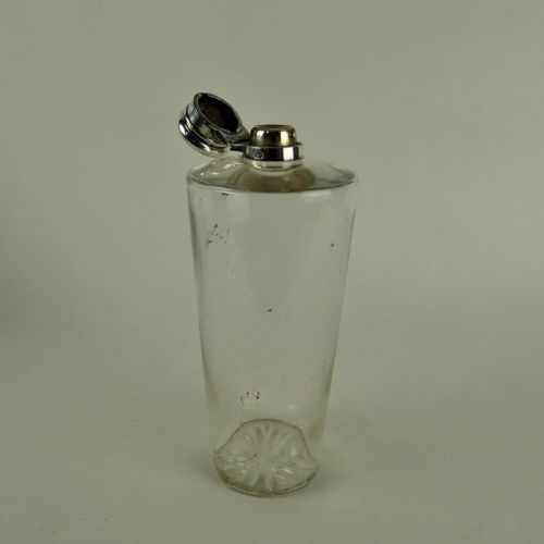 19TH CENTURY CAMPAIGN SPIRIT FLASK AND BEAKERS - ADDITIONAL PHOTO 3