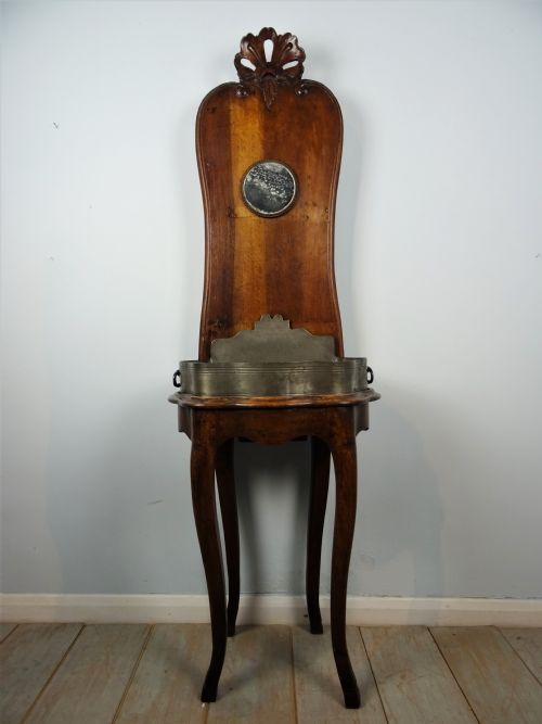 decorative jardinire plant stand - CATEGORY: ANTIQUE FURNITURE - DATED 19TH CENTURY