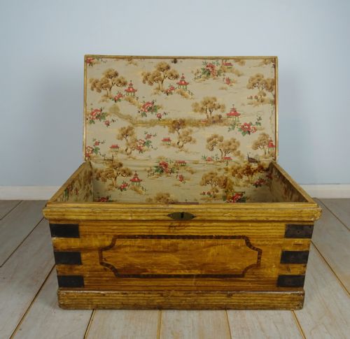 original victorian hand painted travelling trunk chest - CATEGORY: ANTIQUE CHESTS - DATED 19TH CENTURY