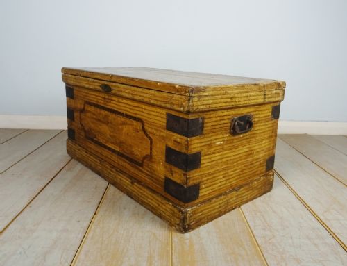 ORIGINAL VICTORIAN HAND PAINTED TRAVELLING TRUNK CHEST - ADDITIONAL PHOTO 5