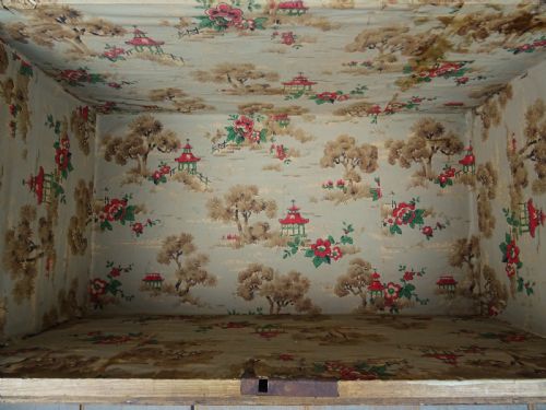 ORIGINAL VICTORIAN HAND PAINTED TRAVELLING TRUNK CHEST - ADDITIONAL PHOTO 8
