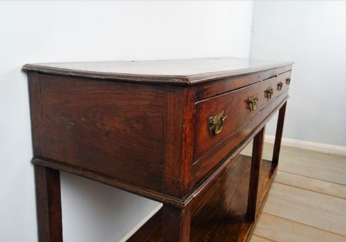 SMALL ANTIQUE GEORGIAN OAK DRESSER - ADDITIONAL PHOTO 3