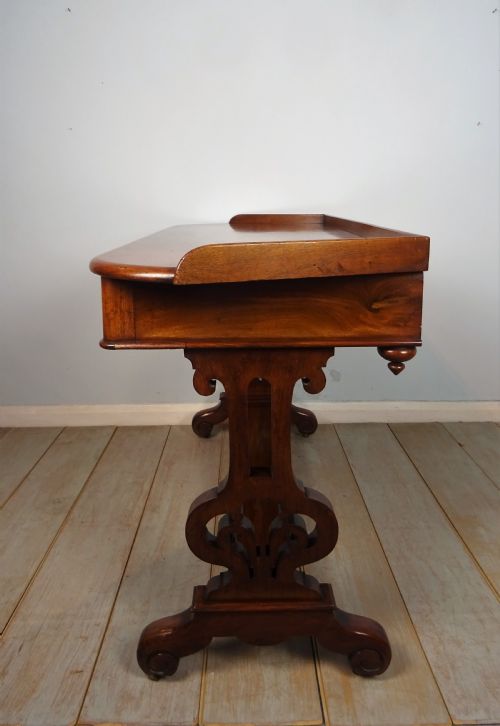 antique william iv library table with shaped top - CATEGORY: ANTIQUE TABLES - DATED 19TH CENTURY