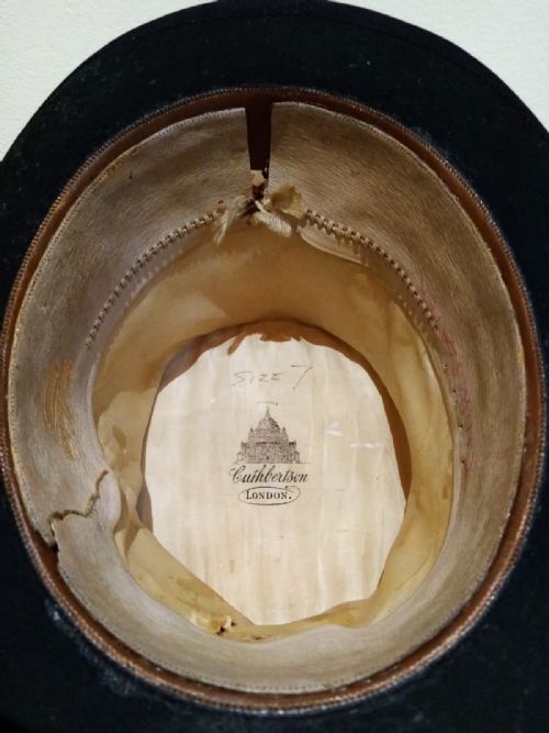 ANTIQUE LEATHER HAT BOX WITH SILK TOP HAT BY CUTHBERTSON OF LONDON - ADDITIONAL PHOTO 12