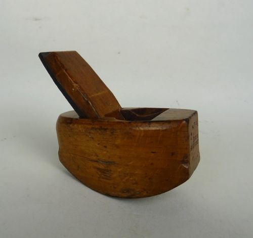 VICTORIAN VIOLIN THUMB PLANE - ADDITIONAL PHOTO 3