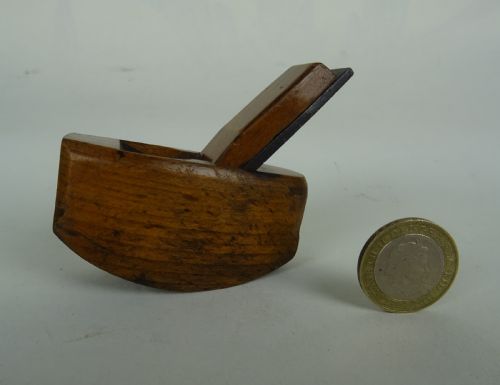 VICTORIAN VIOLIN THUMB PLANE - ADDITIONAL PHOTO 7