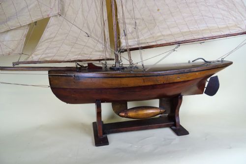 ANTIQUE EDWARDIAN POND YACHT - ADDITIONAL PHOTO 1