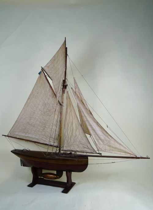 ANTIQUE EDWARDIAN POND YACHT - ADDITIONAL PHOTO 8