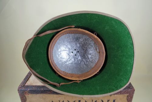 WW2 1942 PITH HELMET IN EXCELLENT CONDITION - ADDITIONAL PHOTO 6