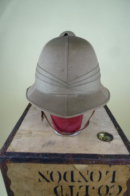 WW2 1942 PITH HELMET IN EXCELLENT CONDITION - ADDITIONAL PHOTO 7