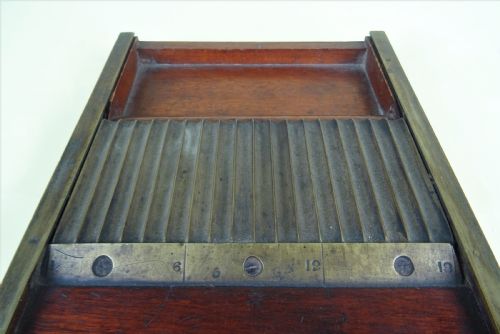 19TH CENTURY CHEMIST'S PILLMAKING MACHINE - ADDITIONAL PHOTO 5
