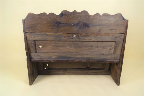 ANTIQUE CHILD'S SETTLE CHAIR - ADDITIONAL PHOTO 6
