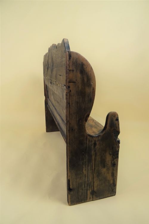 ANTIQUE CHILD'S SETTLE CHAIR - ADDITIONAL PHOTO 2