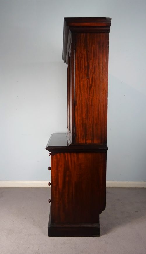 SMALL WILLIAM IV MAHOGANY BOOKCASE ON CHEST - ADDITIONAL PHOTO 1