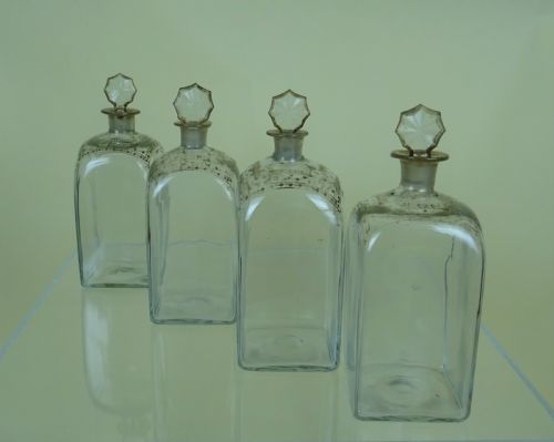 FOUR ANTIQUE GEORGIAN GLASS SPIRIT DECANTERS - ADDITIONAL PHOTO 9