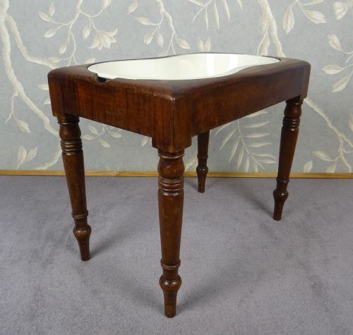 19TH CENTURY MAHOGANY SMALL TABLE WITH BIDET - ADDITIONAL PHOTO 5