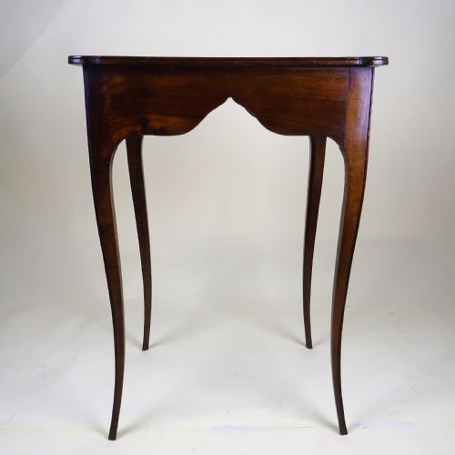LOUIS XV STYLE SIDE TABLE - ADDITIONAL PHOTO 4