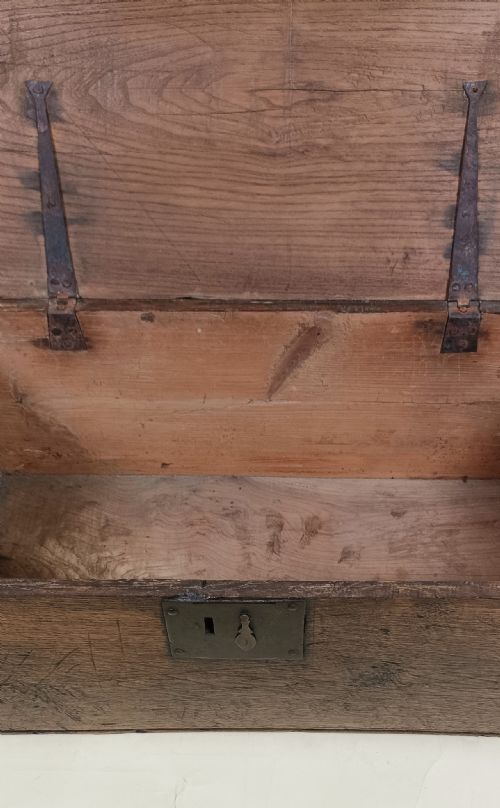 ANTIQUE ELM BIBLE BOX - ADDITIONAL PHOTO 3
