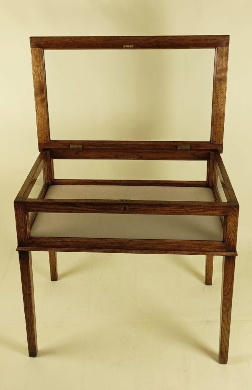 EDWARDIAN OAK DISPLAY TABLE - ADDITIONAL PHOTO 4