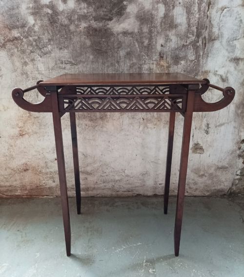 ANTIQUE MAHOGANY SMALL WASH STAND TABLE - ADDITIONAL PHOTO 1