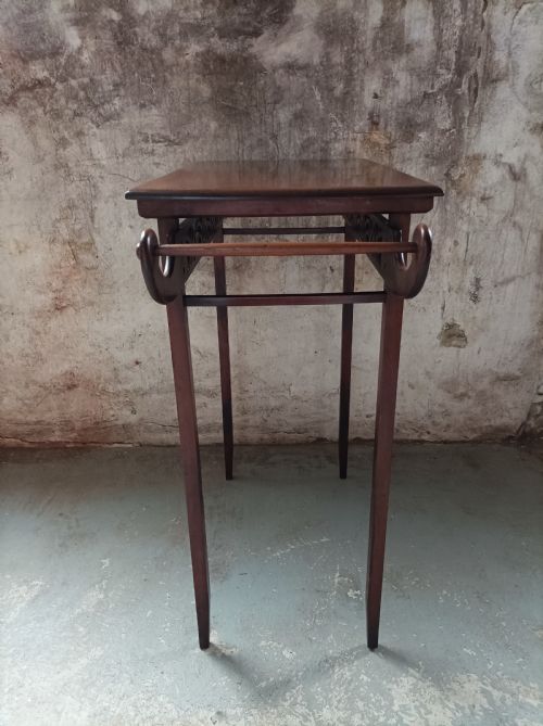 ANTIQUE MAHOGANY SMALL WASH STAND TABLE - ADDITIONAL PHOTO 5